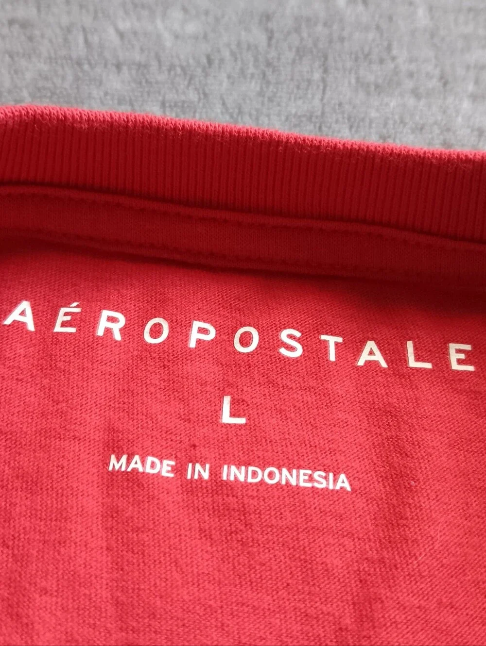 Set Of 2 Matching Aeropostale Peanuts Graphic Christmas Tee Shirts Size Large